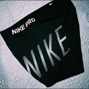 Black Nike Pros